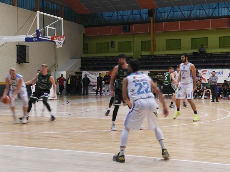 El Cb Zamora se queda de nuevo a las puertas de la victoria 96/100