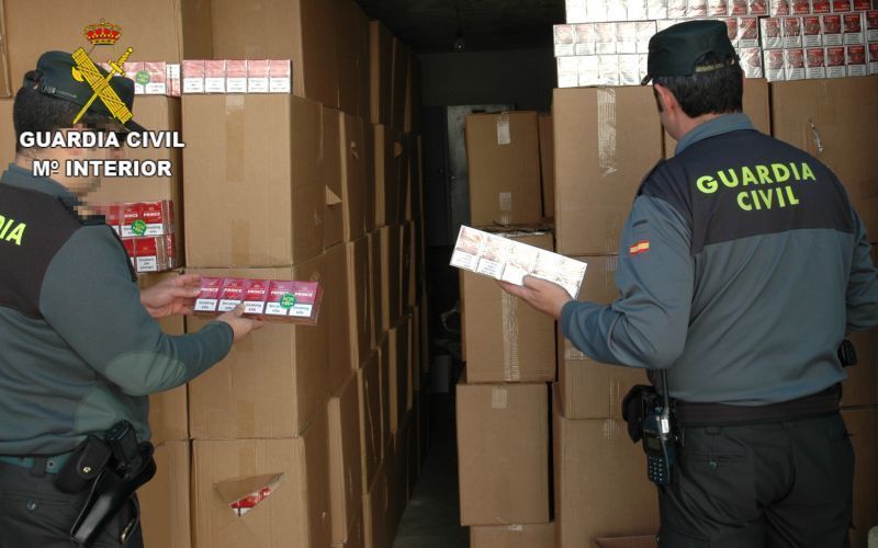 La G. Civil de Zamora detiene a cuatro personas por contrabando de tabaco, los detenidos ya están en Topas