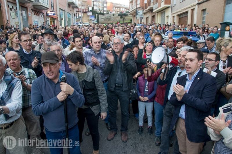 Benavente sale a la calle para iniciar una semana de lucha histórica en defensa de la Sanidad Pública