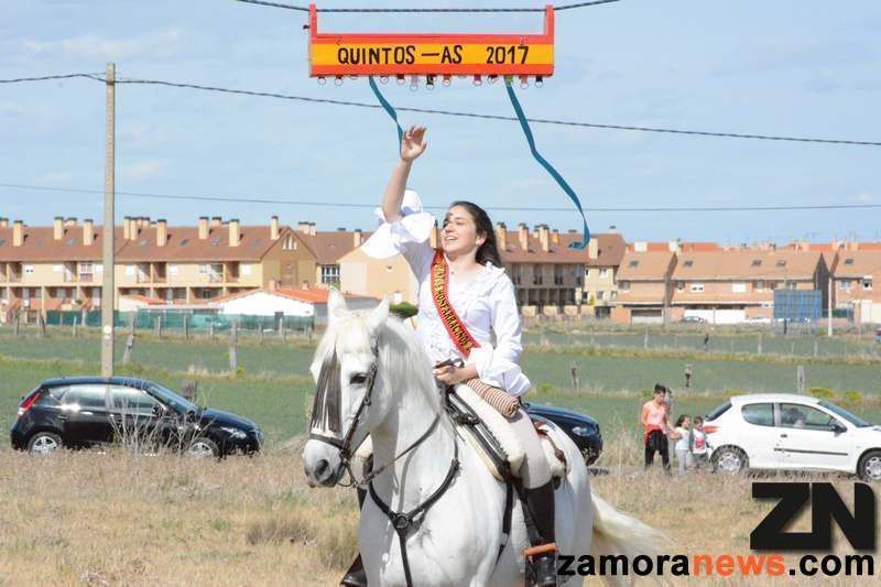 La tradición de la carrera de cintas sigue viva en Monfarracinos