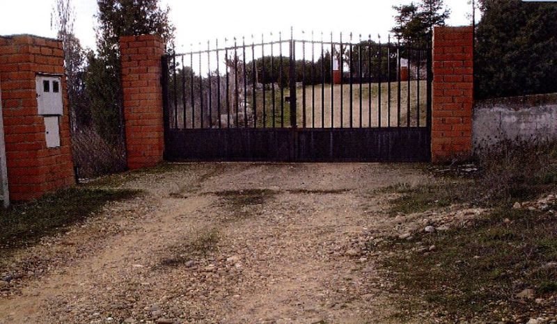 Verja del camino de la Virgen.