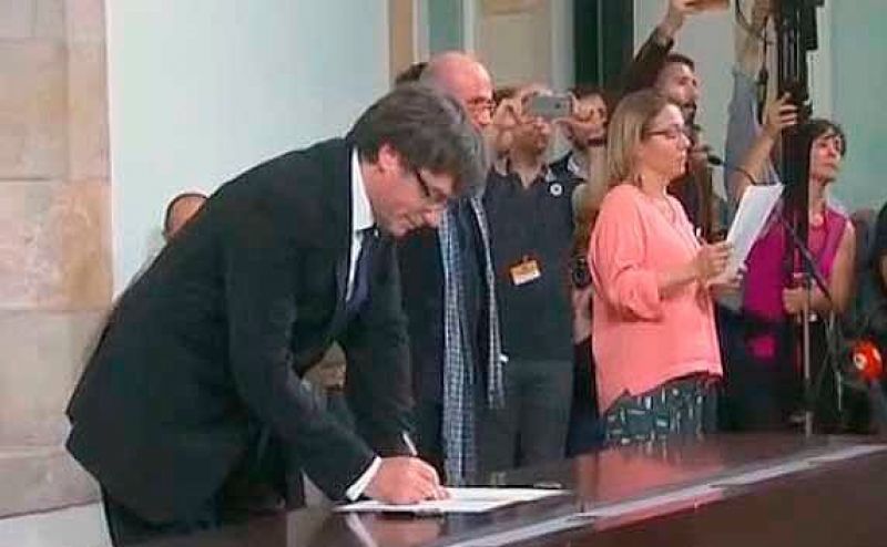 Momento de la firma de la firma de la independencia