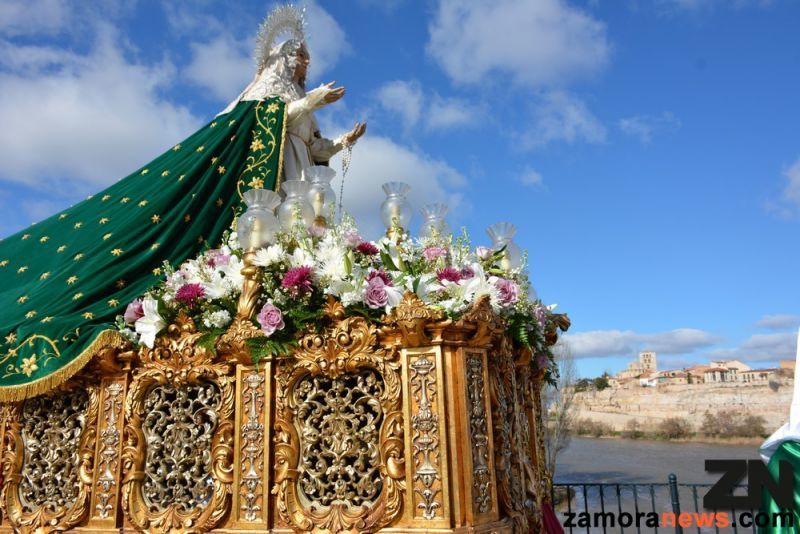 Zamora abre la puerta a la Esperanza