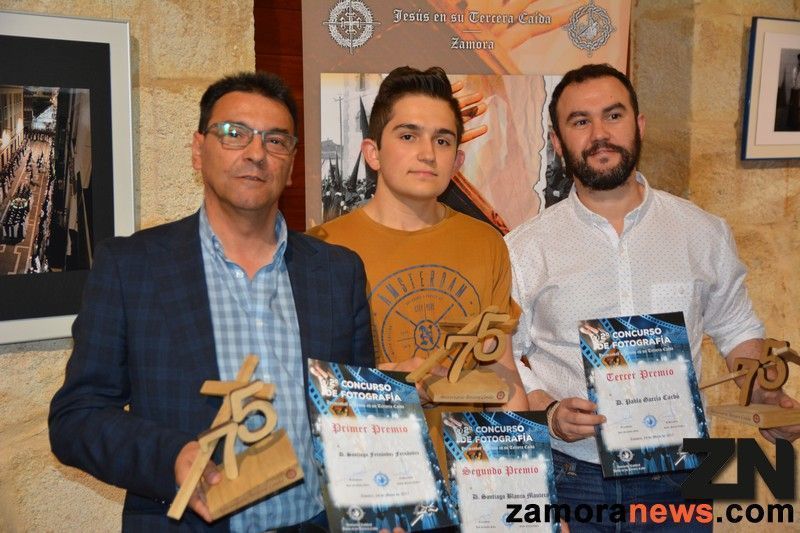 La Asociación Cultural Tercera Caída entrega los premios de su II Concurso Fotográfico