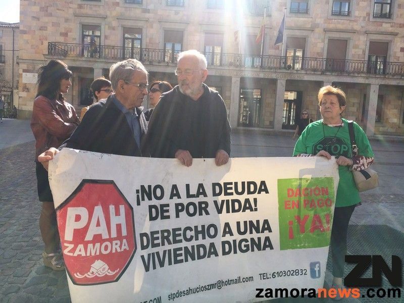 La PAH pide urgentemente un parque de viviendas públicas en la ciudad