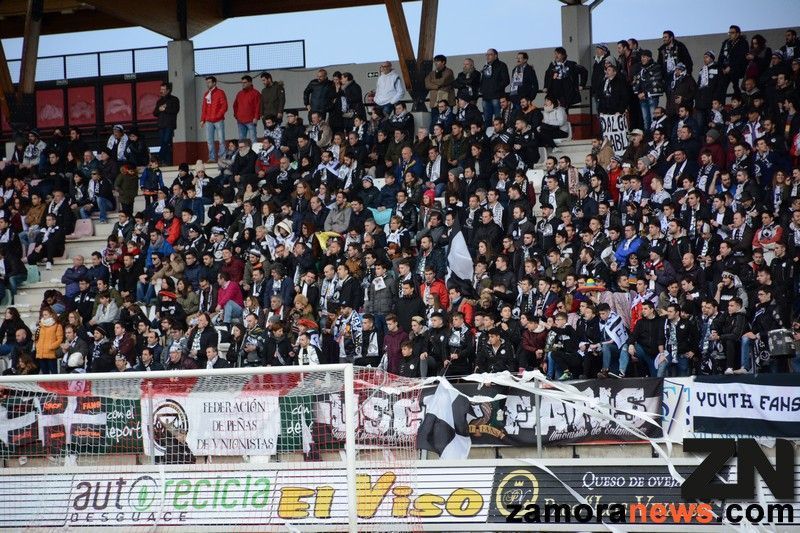 El Zamora CF empata en casa a cero con Unionistas en un derbi con más expectación que juego
