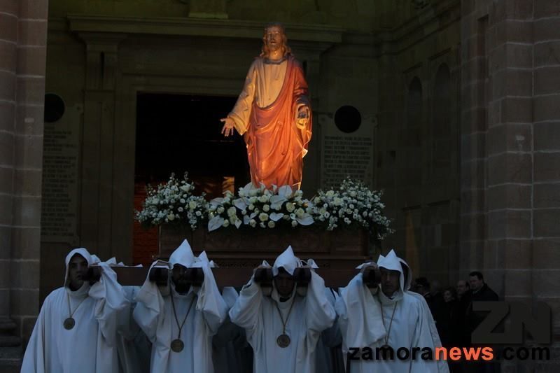 Luz y Vida en una noche de viento y frío