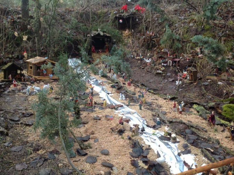 El Belén popular del bosque de Valorio ya está instalado