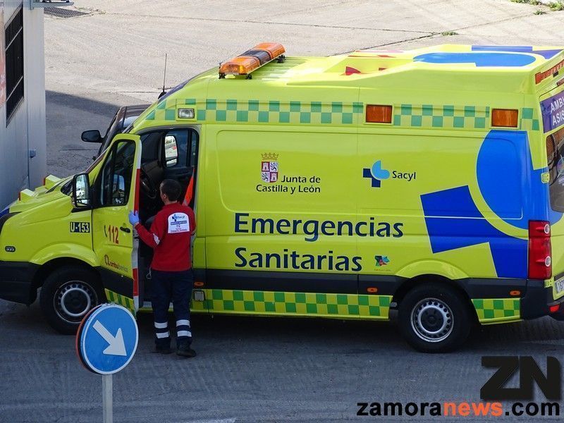 Tres víctimas mortales en una colisión entre un turismo y un camión en Fresno de Sayago
