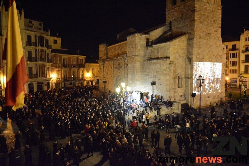 Zamora espera en pie su madrugada más mágica