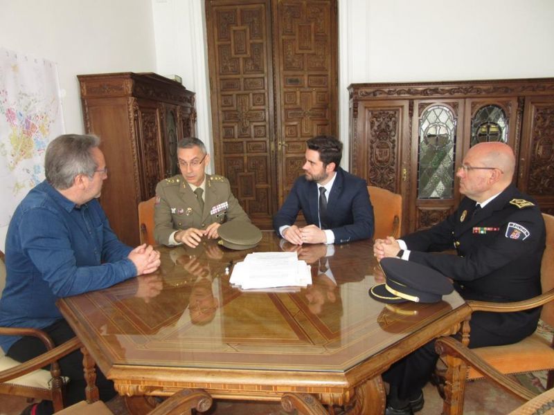 El Ayuntamiento de Zamora recibe al nuevo General del Mando de Ingenieros Juan Manuel Broncano