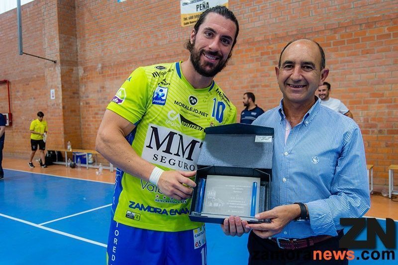 El Balonmano Zamora arranca la pretemporada con victoria en el Pabellón Municipal de Tábara