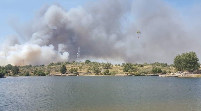 Otro incendio de Nivel 2 amenza los Arribes en Aldeadávila, en la provincia de Salamanca