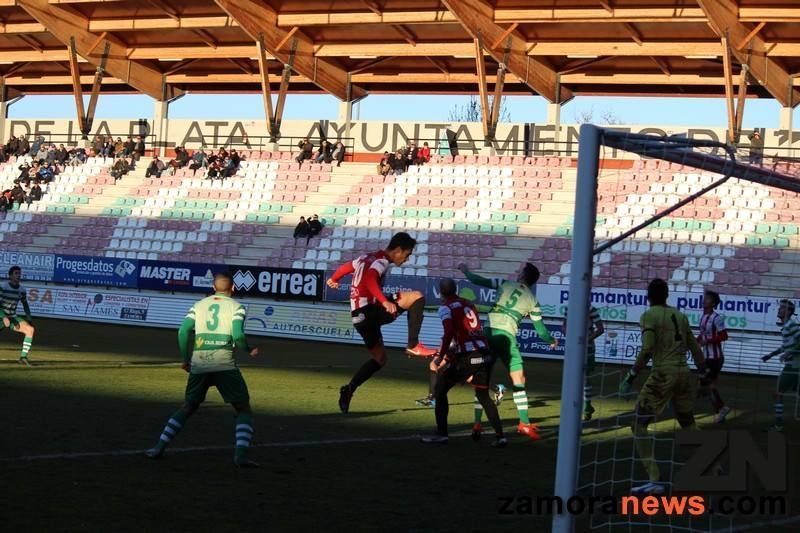 El Zamora CF vence al Virgen del Camino 2-1 con dos tantos de Dani Hernández