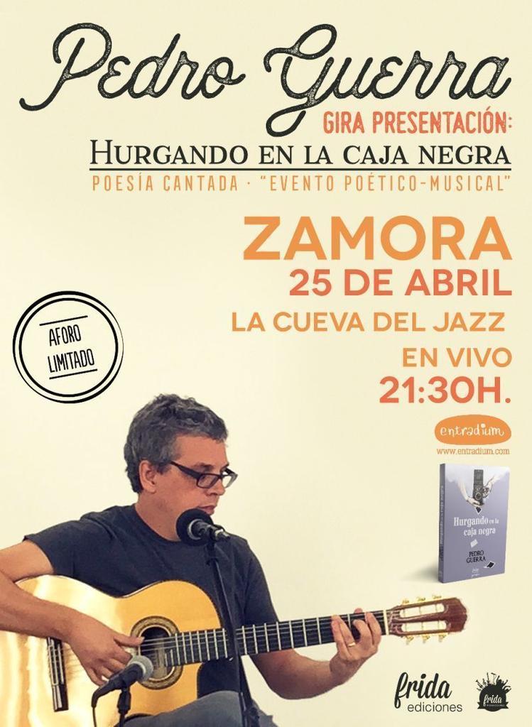 Pedro Guerra en concierto este martes en la Cueva del Jazz