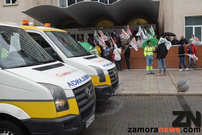 La huelga de ambulancias sale adelante pese a las trabas de los servicios mínimos