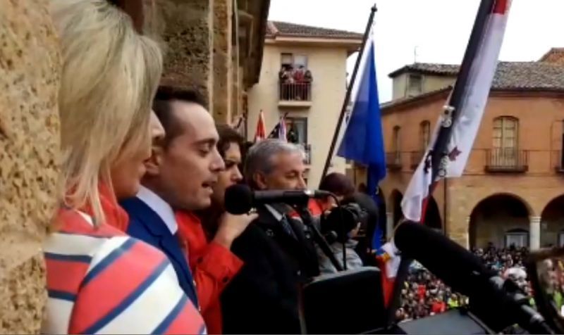 Benavente en la fiesta de la Veguilla 2018, desafía al mal tiempo y pide su toro