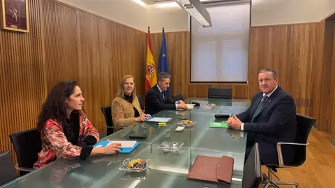 La presidenta de la CHD se reúne con el presinde la Diputación Javier Faúndez. IMAGEN DE ARCHIVO