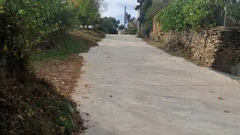 Calle de San Vitero asfaltada sin pavimentación
