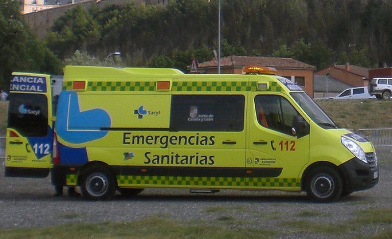 Una mujer de 79 años, intoxicada por el incendio de su vivienda en Benavente