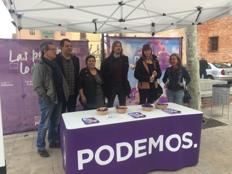 Pablo Fernández, de Podemos, presenta en Toro la campaña 'Va a llegar la primavera a CyL'