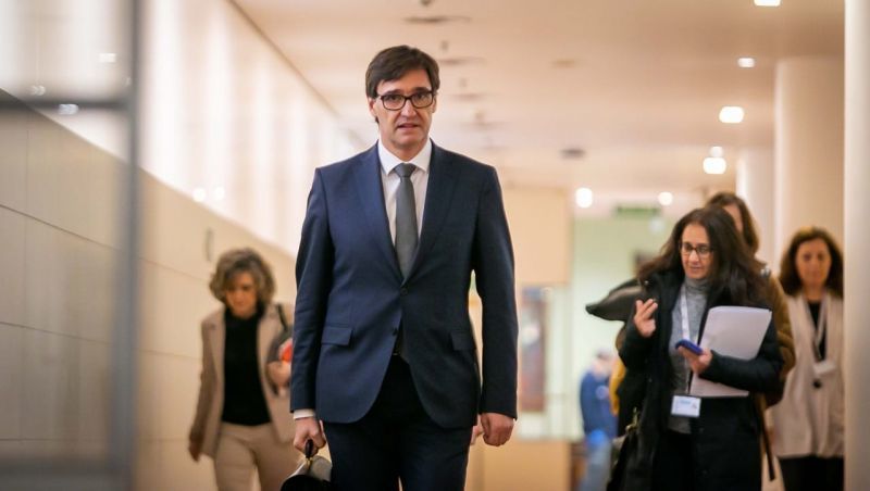 Sanidad pide a Ayuso “que se deje ayudar” antes de tomar “decisiones más duras”