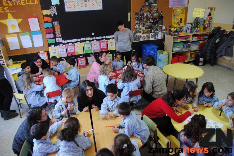 Los docentes destacan la sobrecarga de horas lectivas y los problemas de horario en el registro de incidencias de CSIF
