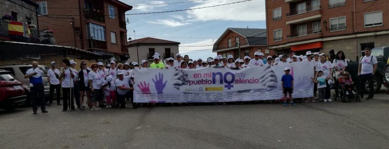 Más de 100 personas se sumaron a la Caminata a favor de la Igualdad celebrada en Alcañices el pasado 22 de junio