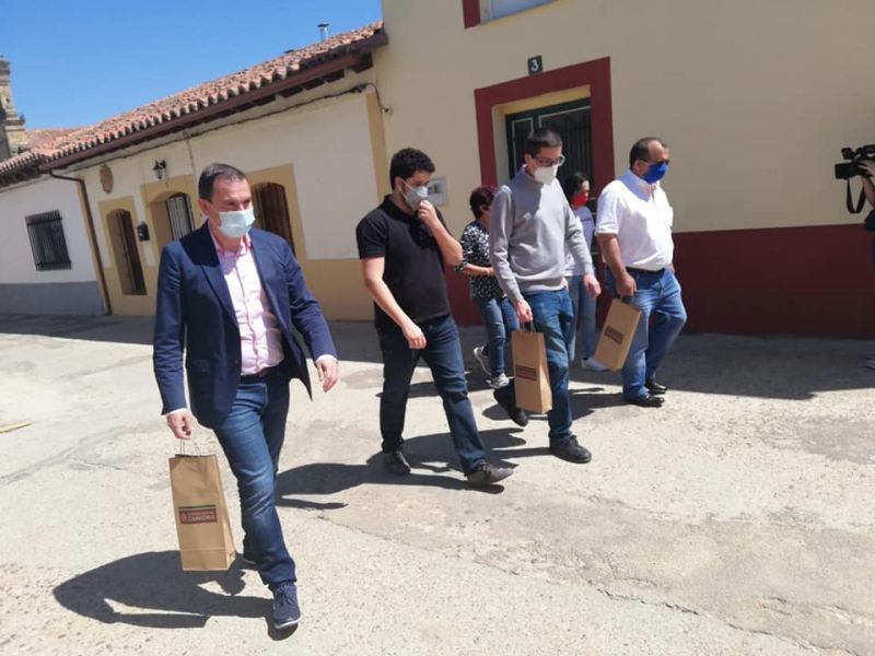 Arcenillas reivindica el asfaltado del camino rural entre Morales del Vino y la localidad