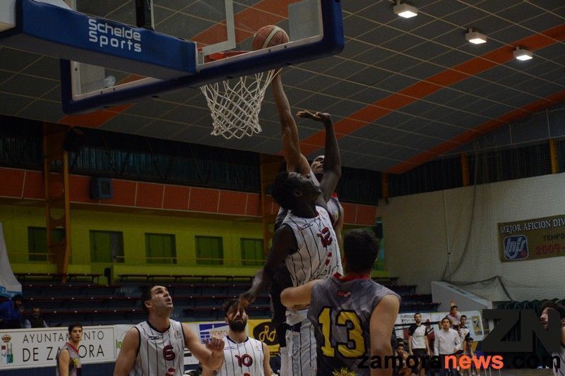 El Innova Chef logra la revancha con un contundente 92-77 ante Santo Domingo