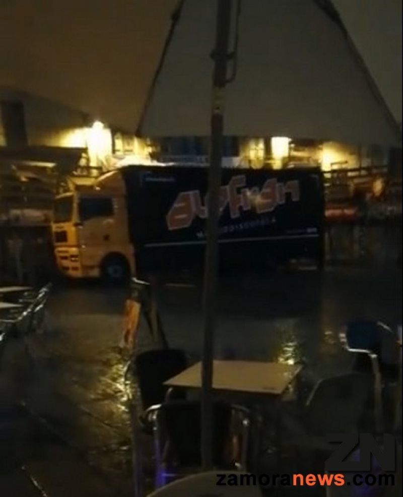 La tormenta y la noche intempestiva obliga a suspender la Macro Disco Alefrán en Fermoselle y las actividades previstas en Toro