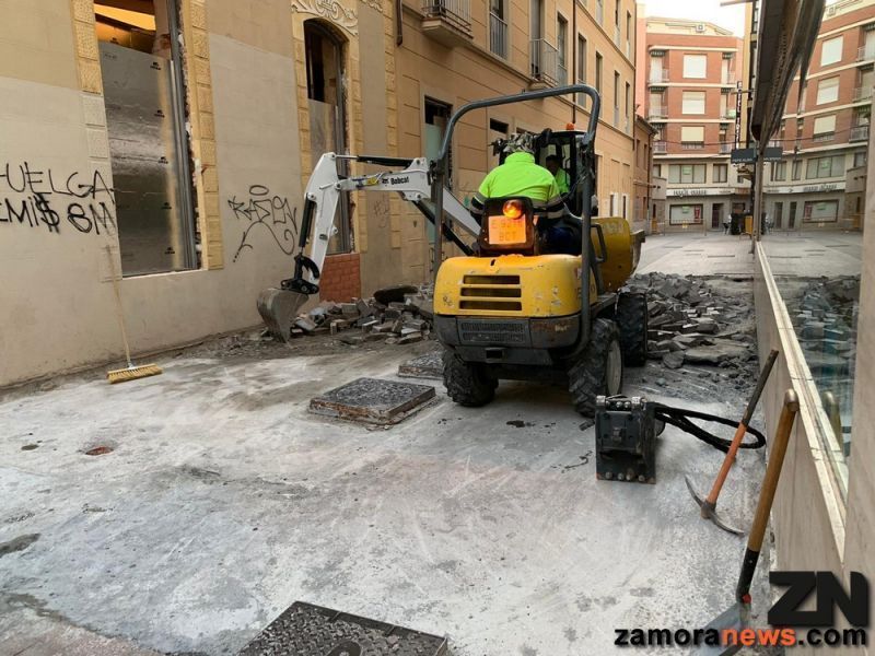 El Colegio de Ingenieros de Obras Públicas pide la paralización temporal de las obras de construcción