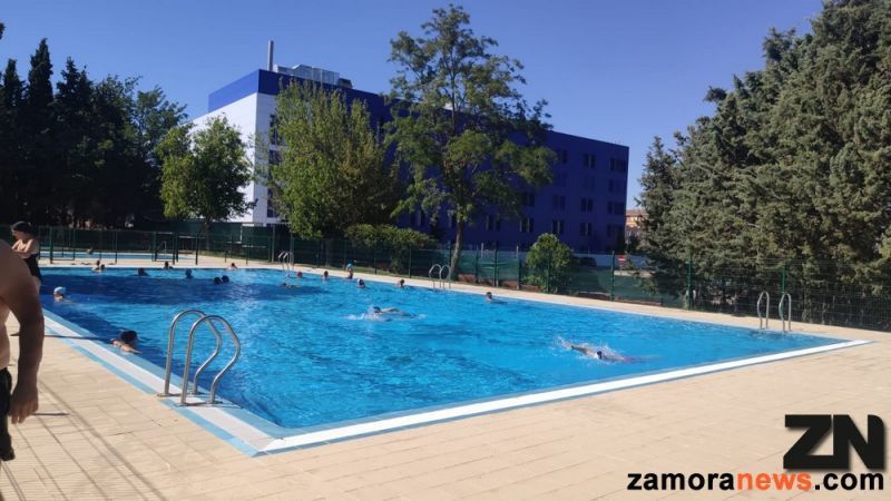 La última piscina de Zamora abre: El Tránsito ya ha refrescado a los vecinos de Los Bloques