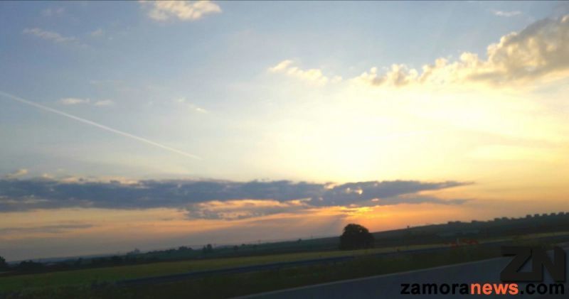 Nubes altas y temperaturas diurnas en ascenso