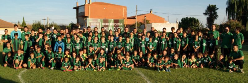 La Unión Deportiva Pinilla se hace la foto de familia