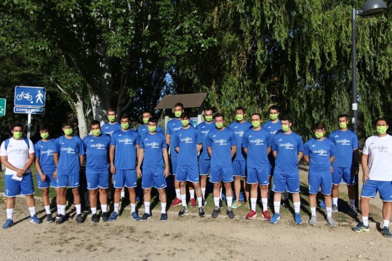 El Balonmano Zamora echa a andar con el objetivo de "hacer un equipo competitivo"