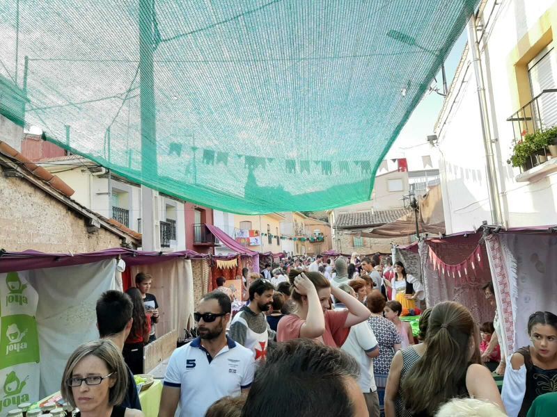AFA Zamora recibe una donación de 240 euros procedente del mercado medieval de El Maderal