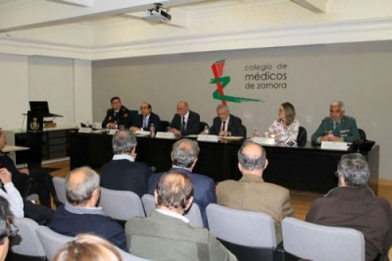 El Colegio de Médicos de Zamora denuncia la actividad programada de "sanación con péndulo" como una pseudoterapia