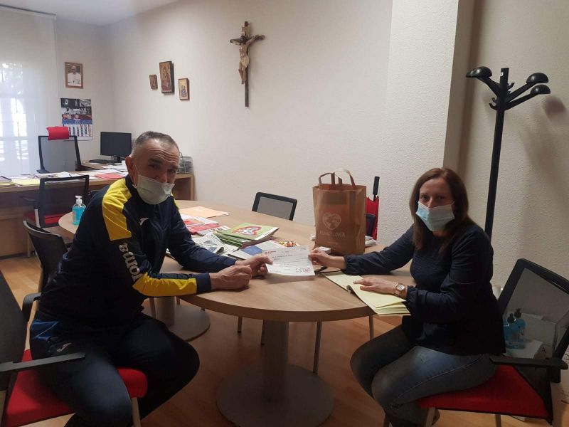 La liga de veteranos colabora con Cáritas para ayudar en la lucha contra los efectos del coronavirus
