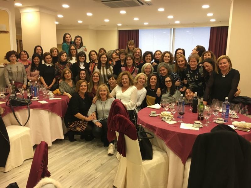Las empleadas del Ayuntamiento retoman la tradicional comida de confraternización