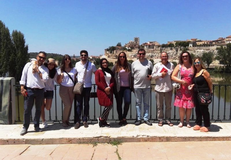 Representantes de instituciones de Emiratos Arabes y Oriente Medio interesados en la oferta de turismo idiomático zamorano