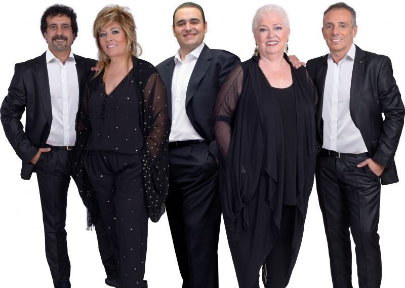 Mocedades Sinfónico y la Banda Maestro Nacor Blanco, este domingo, en el Ramos Carrión