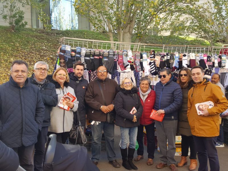 El PSOE hace campaña en Benavente, los candidatos socialistas piden el voto a los progresistas de centro izquierda