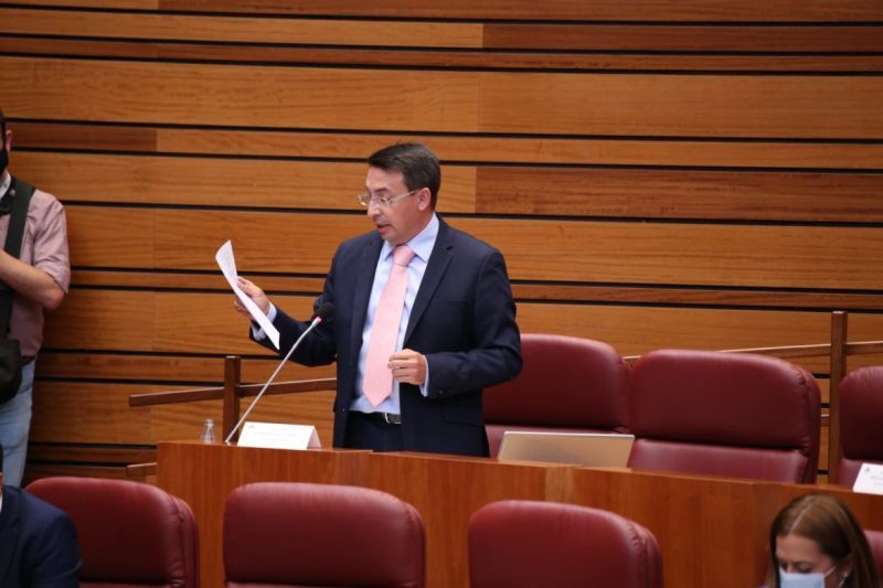 El PSOE pide a la Junta que dote a todas las rutas de transporte escolar de un monitor tal y como anunció Rocío Lucas