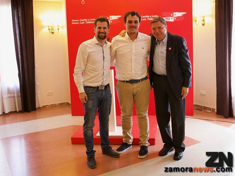Comida mitin de la familia socialista de Zamora en Toro con el Ministro Luis Planas y Luis Tudanca como protagonistas