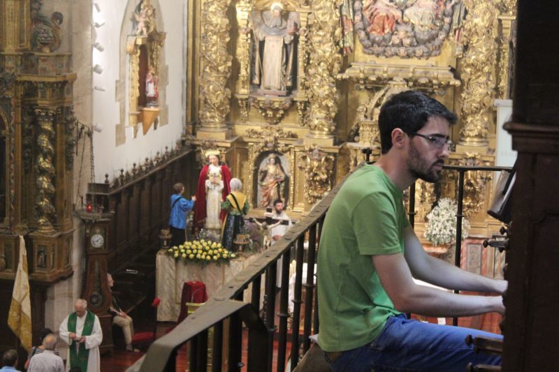 La Cofradía de la Saleta propone para este sábado una visita divulgativa al órgano histórico de la iglesia de San Torcuato