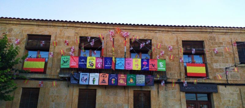 Sanzoles celebra las NO fiestas de San Sebastián