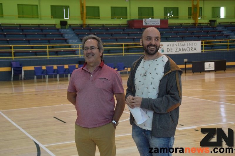 El Ángel Nieto ya luce un nuevo parquet