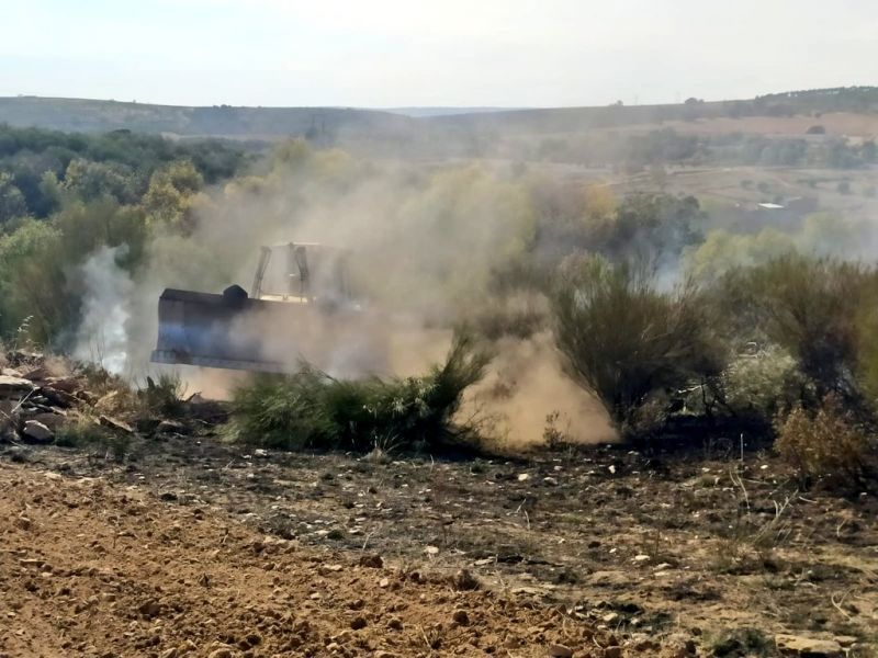 Dos incendios asolan la provincia a estas horas, uno en Losacio y otro en Cerecinos donde desalojan una casa Rural