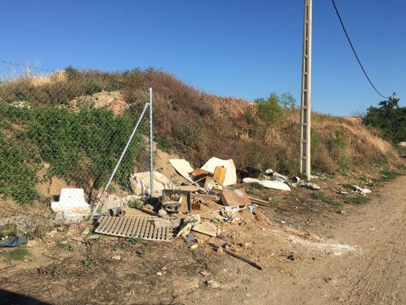 Morales del Vino pone en conocimiento de la Guardia Civil el abandono de escombros en caminos del pueblo